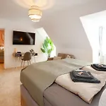 Apartment Desert Dune - Historic Center With Elevator & Free Parking By Hero Homes Graz