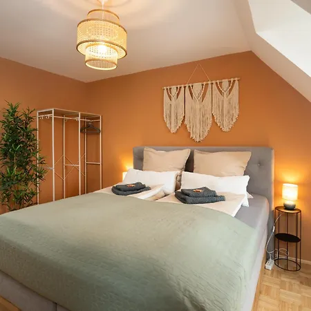 Desert Dune - Historic Center With Free Parking & Elevator By Hero Homes Graz