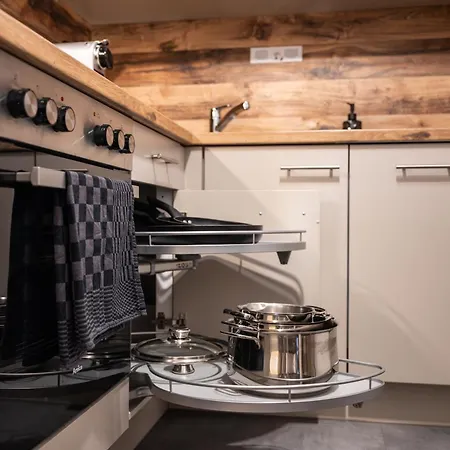 Altstadt Jakominiplatz - 2br, Lift & Free Parking By Hero Homes * Γκρατς