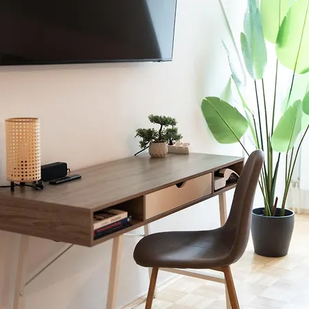 Altstadt Jakominiplatz - 2br, Lift & Free Parking By Hero Homes Apartment Graz