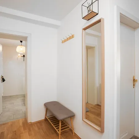 Altstadt Jakominiplatz - 2br, Lift & Free Parking By Hero Homes Lejlighed *