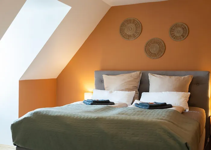 Desert Dune - Historic City Center With Elevator & Free Parking By Hero Homes